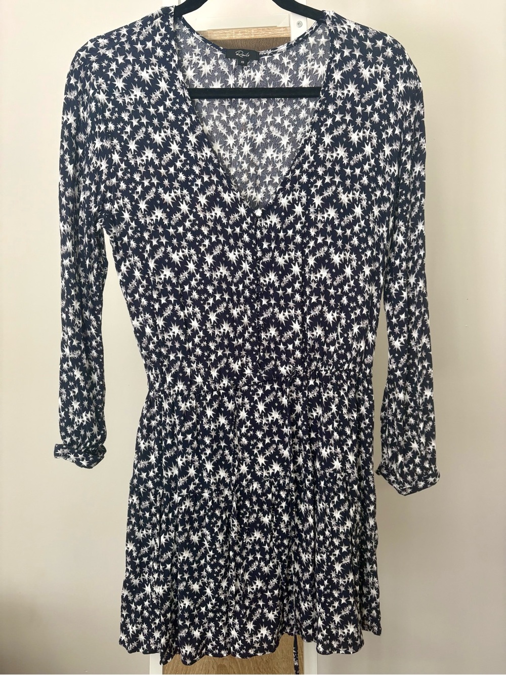 Rails Black and White Star-Print V-Neck Top